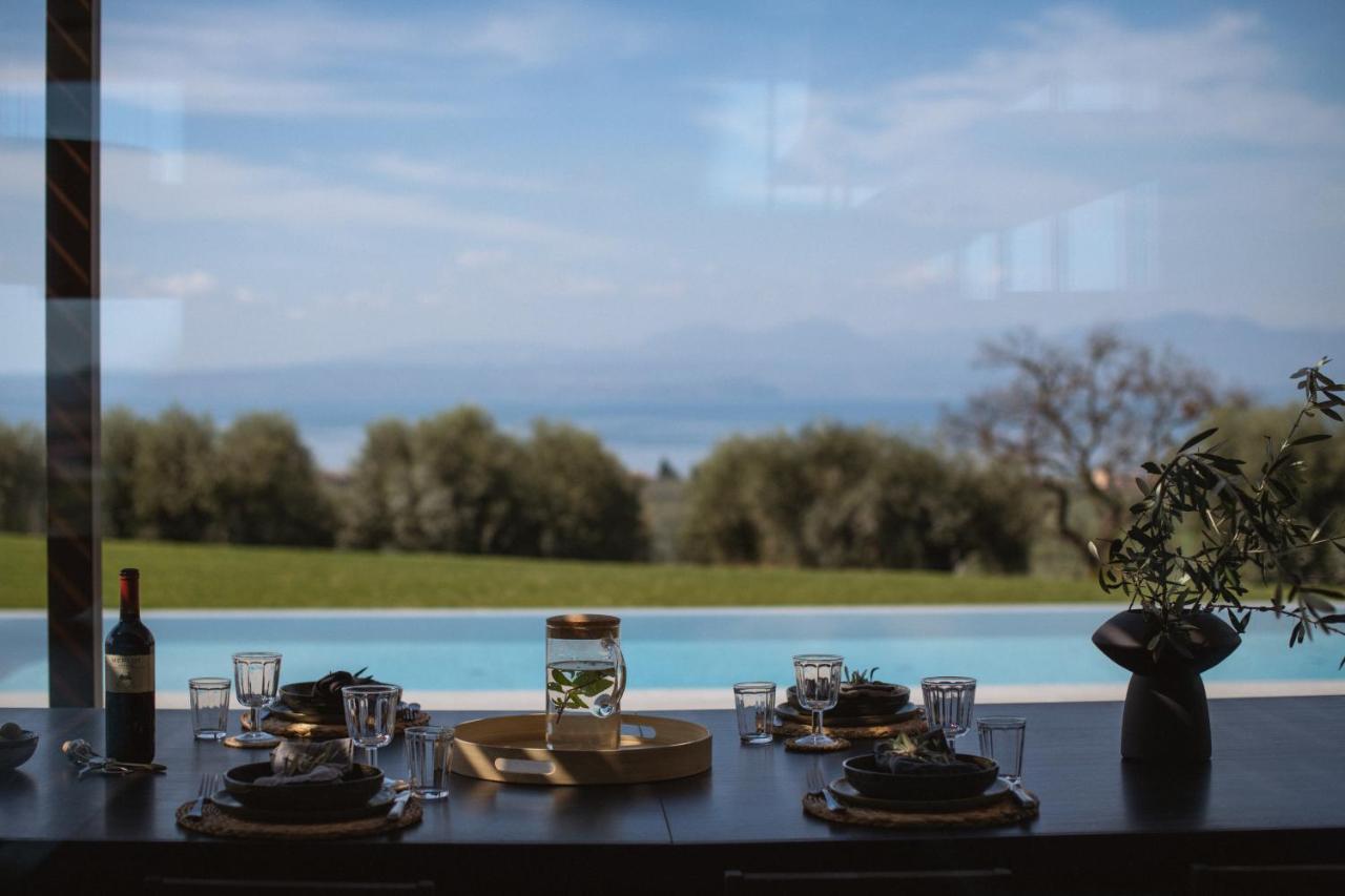 Villa Residenza Cavaion à Calmasino Extérieur photo